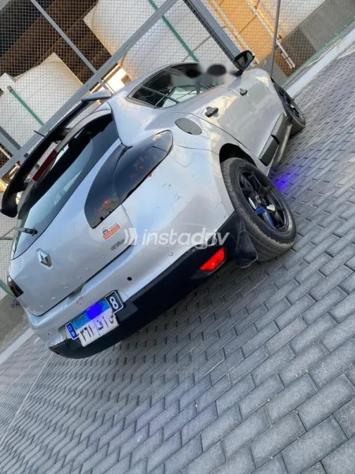 Renault Megane 2011 Silver Used for Sale - 6