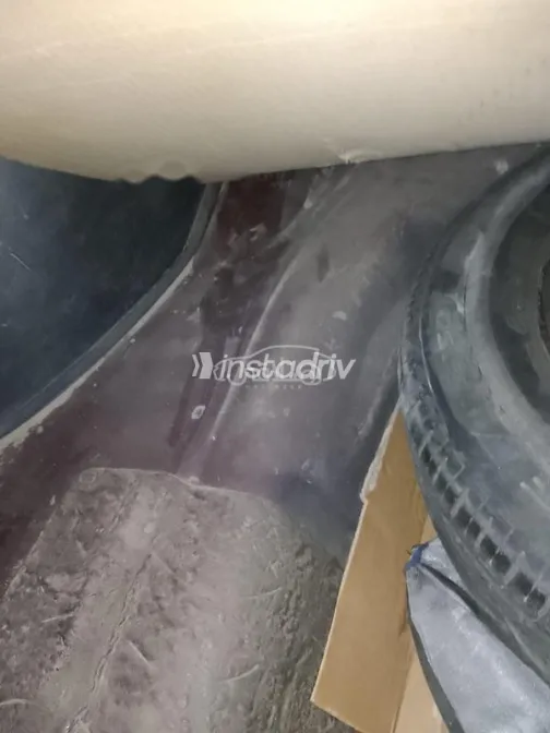 Chevrolet Lanos 2012 White Used for Sale - 9