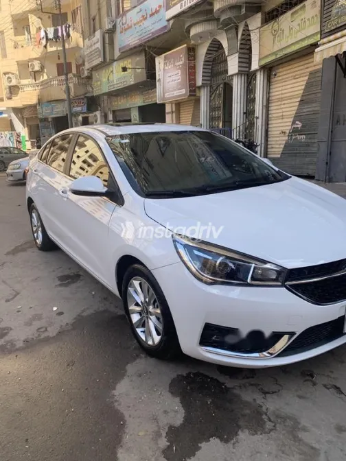 Chery Arrizo 5 2025 White Used for Sale - 3