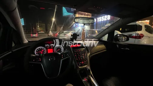 Opel Astra 2018 White Used for Sale - 3