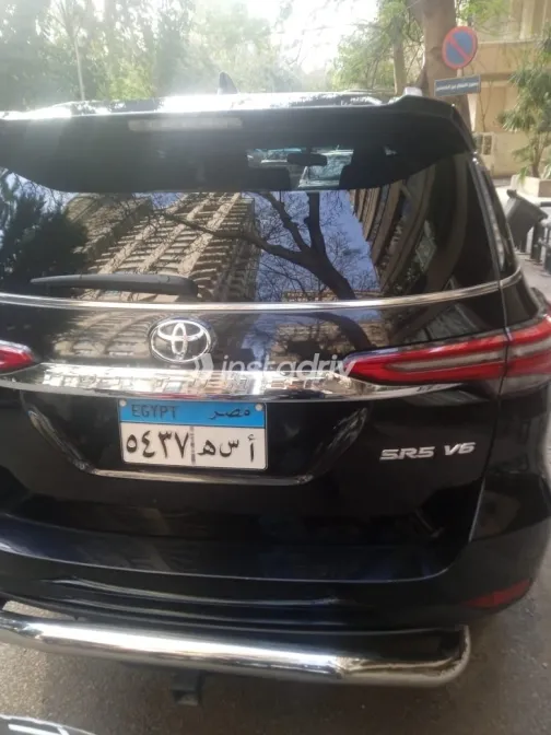 تويوتا فورتشنر 2022 أبيض مستعملة للبيع - 5