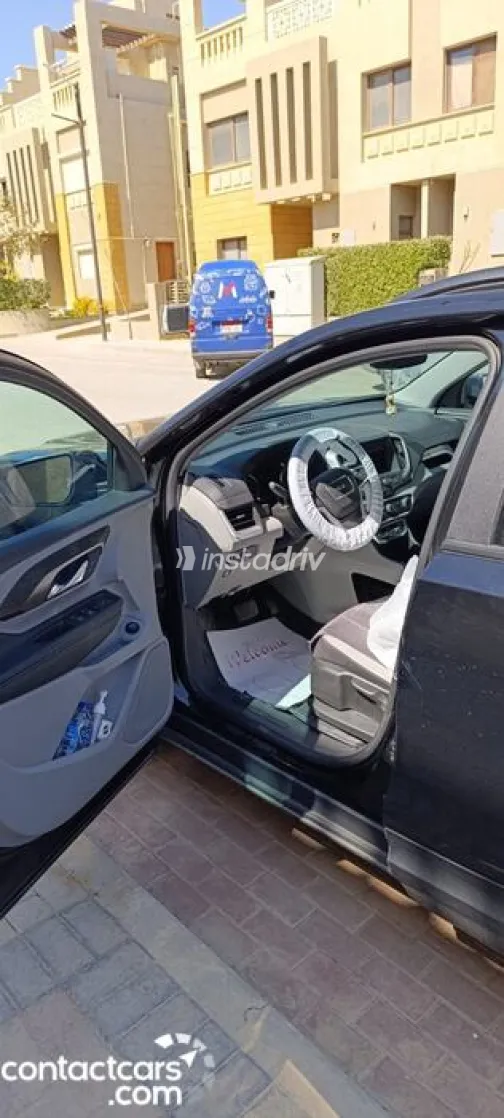 Gmc Terrain 2023 White Used for Sale - 1