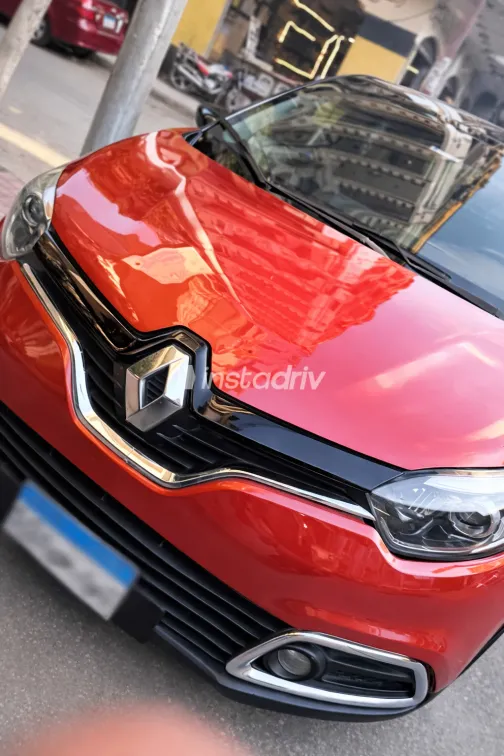 Renault Captur 2017 White Used for Sale - 4