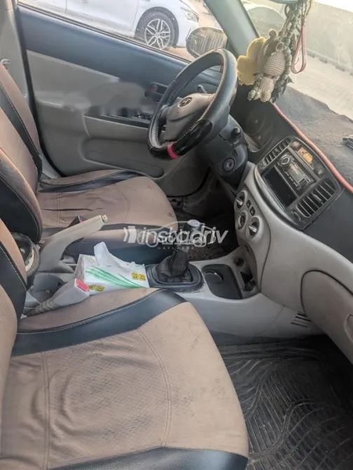 هيونداي اكسنت 2007 فضي مستعملة للبيع - 5