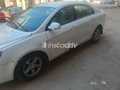 Geely Emgrand X7 2013 White Used for Sale - 2