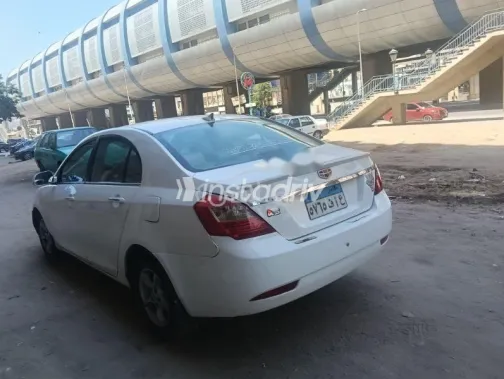 Geely Emgrand X7 2013 White Used for Sale - 3