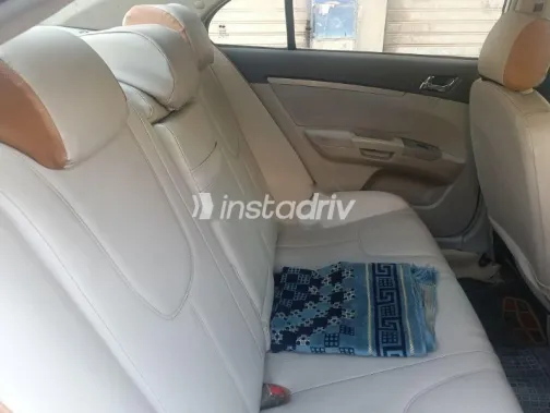 Geely Emgrand X7 2013 White Used for Sale - 4