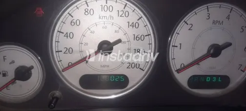 كرايسلر تاون اند كانترى 2005 فضي مستعملة للبيع - 7