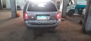 كرايسلر تاون اند كانترى 2005 فضي مستعملة للبيع