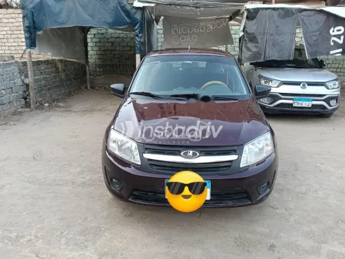 لادا جرانتا 2016 أحمر غامق مستعملة للبيع - 5