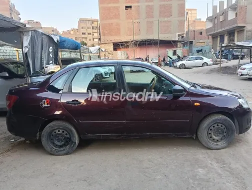 لادا جرانتا 2016 أحمر غامق مستعملة للبيع - 7