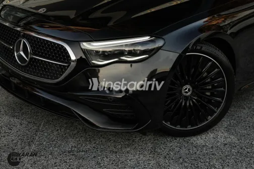 مرسيدس E 200 2024 أسود مستعملة للبيع - 3