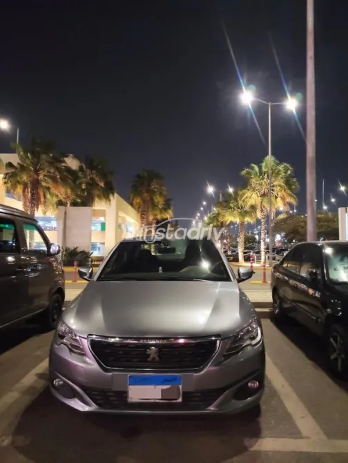 بيجو 301 2020 أبيض مستعملة للبيع - 5