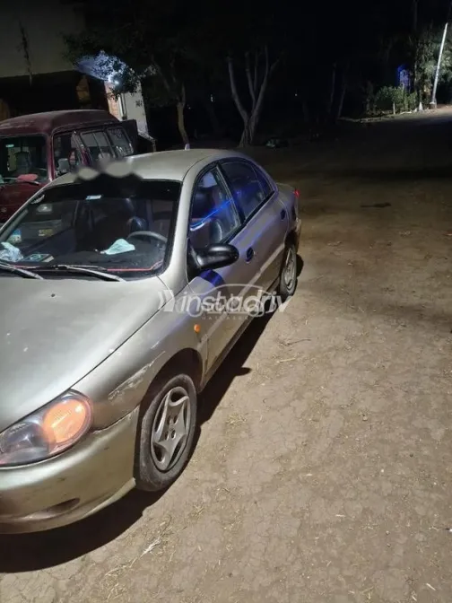 كيا ريو 2001 رمادي مستعملة للبيع - 2