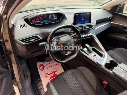 بيجو 5008 2019 بني مستعملة للبيع - 8