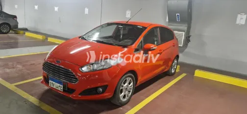 فورد فيستا 2014 أحمر مستعملة للبيع - 1