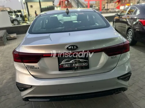 كيا جراند سيراتو 2021 أبيض مستعملة للبيع - 5