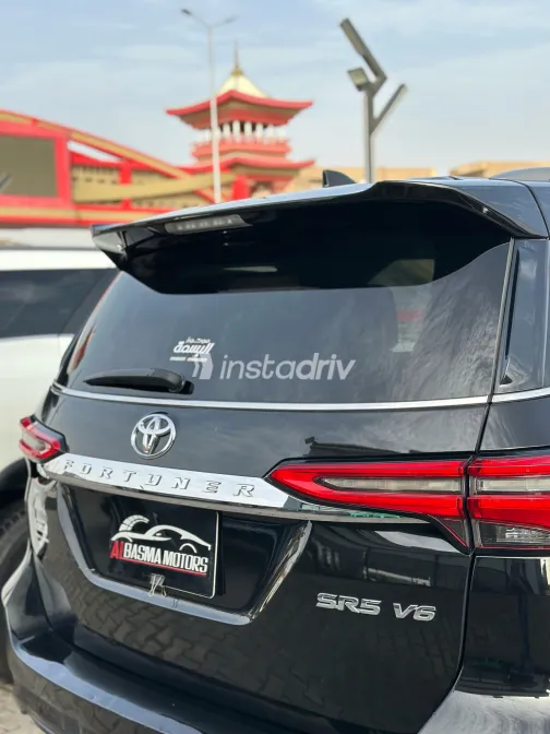 Toyota Fortuner 2023 White Used for Sale - 5