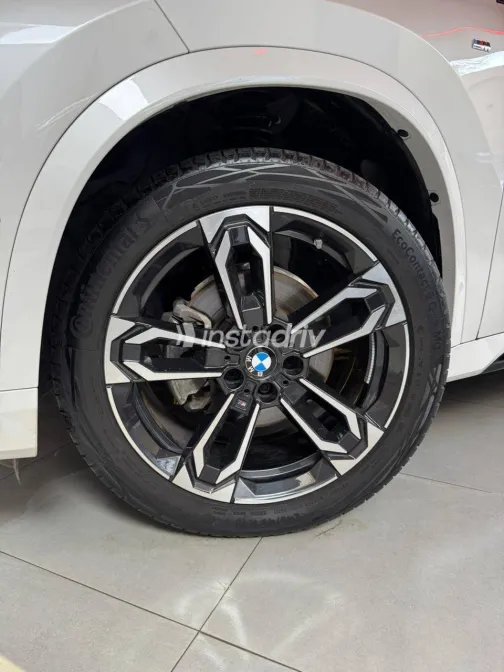 بي ام دبليو X1 2026 أبيض مستعملة للبيع - 4