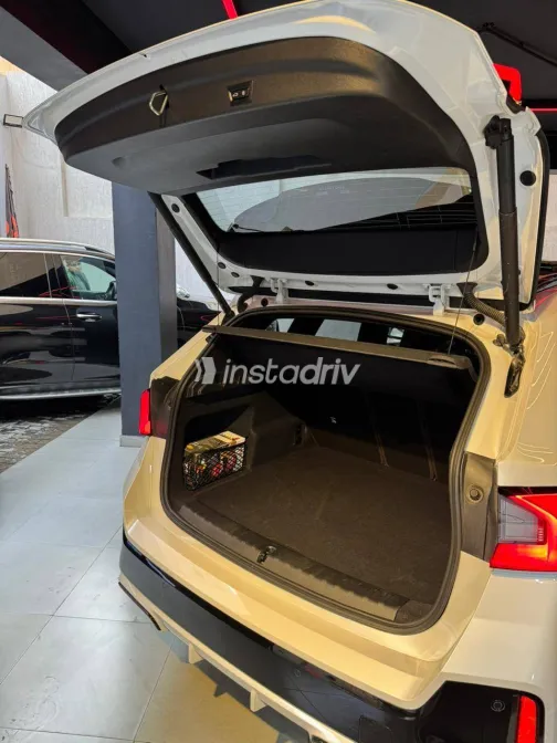 بي ام دبليو X1 2026 أبيض مستعملة للبيع - 8