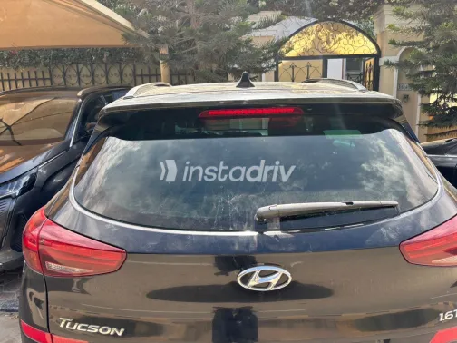 Hyundai Tucson 2019 White Used for Sale - 1