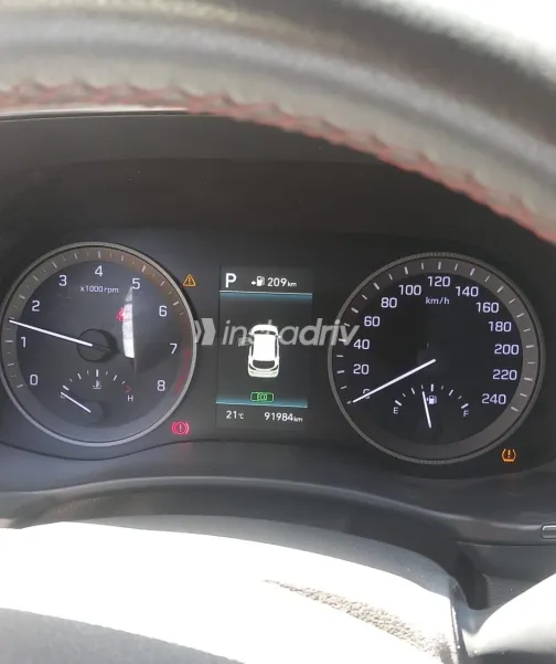 Hyundai Tucson 2019 White Used for Sale - 8