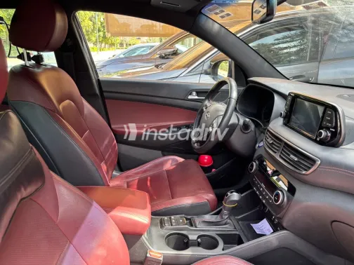 Hyundai Tucson 2019 White Used for Sale - 9