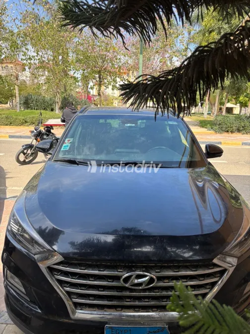 Hyundai Tucson 2019 White Used for Sale - 10
