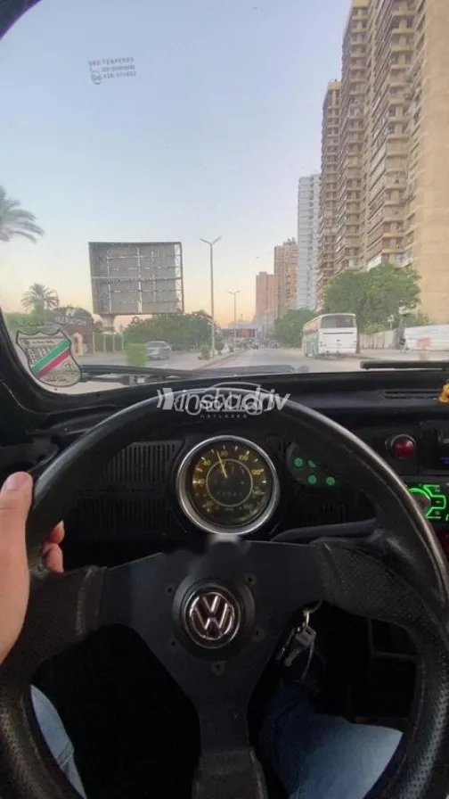 فولكس فاغن بيتل 1970 رمادي غامق مستعملة للبيع - 3