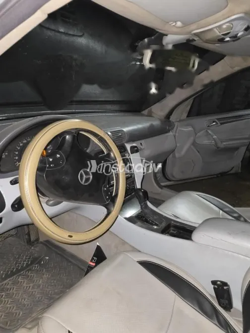 Mercedes E 240 2004 Silver Used for Sale - 5