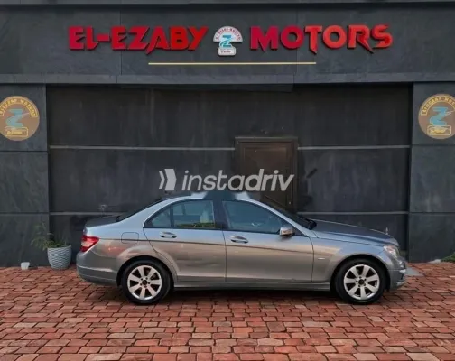 مرسيدس C 180 2009 فضي مستعملة للبيع - 4