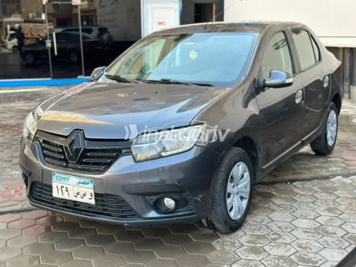 رينو لوجان 2017 فضي مستعملة للبيع - 2