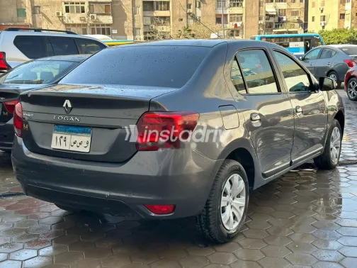 رينو لوجان 2017 فضي مستعملة للبيع - 5