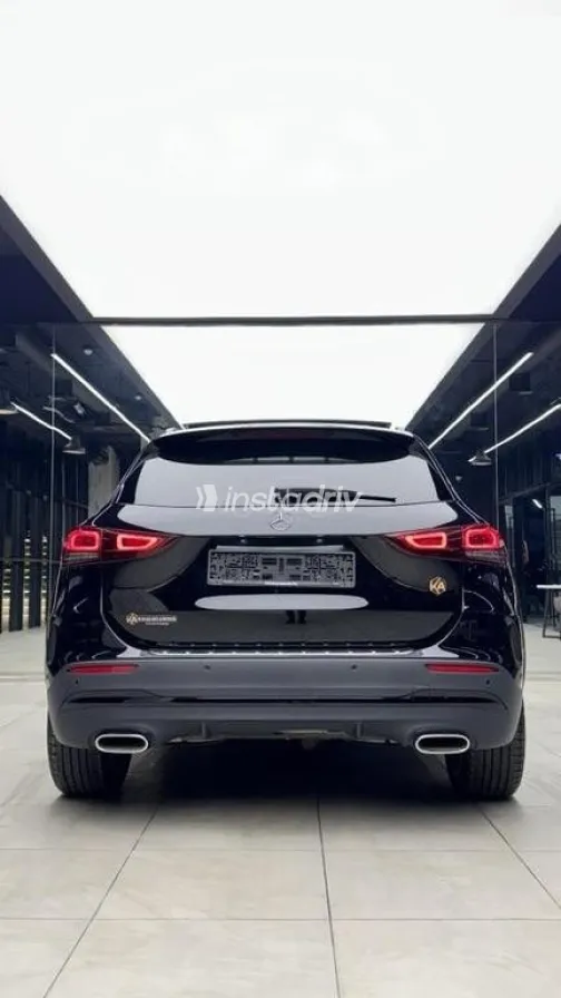 Mercedes GLA 200 2023 Black Used for Sale - 3