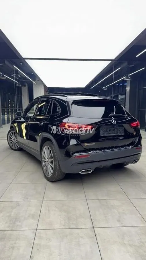 Mercedes GLA 200 2023 Black Used for Sale - 8