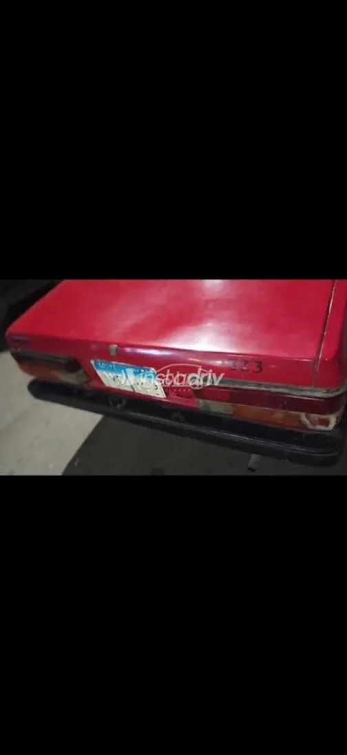 مازدا 323 1982 أحمر مستعملة للبيع - 4