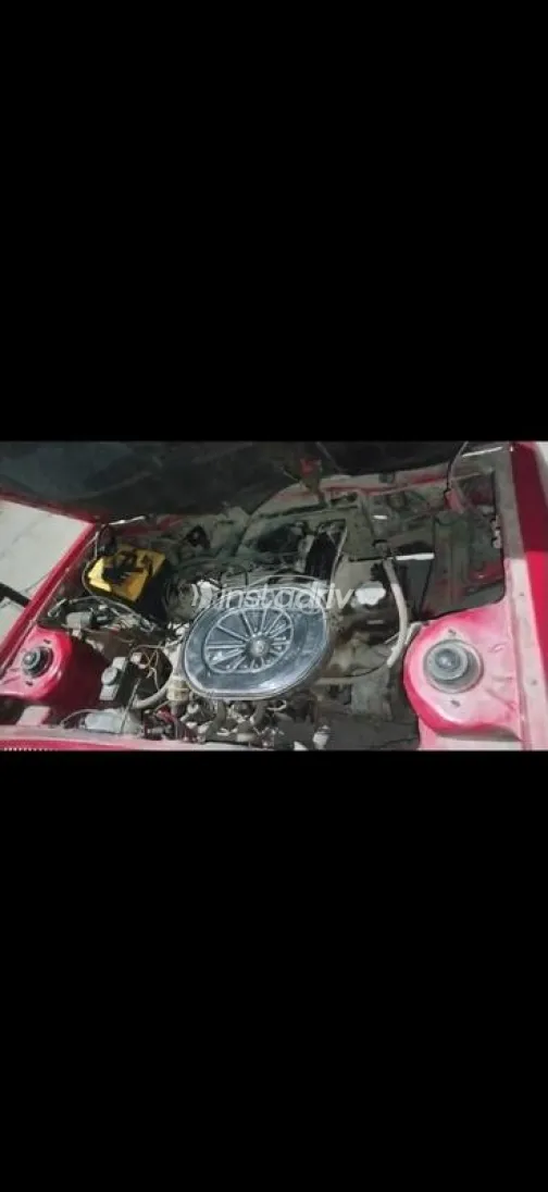 مازدا 323 1982 أحمر مستعملة للبيع - 10