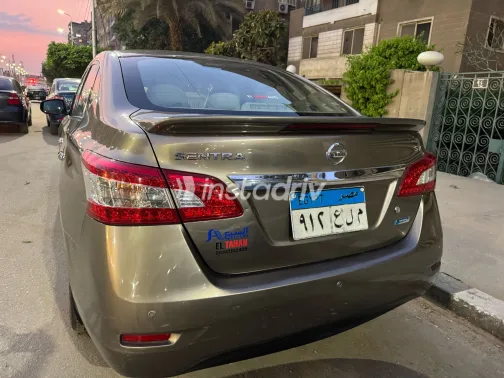 نيسان سنترا 2021 أبيض مستعملة للبيع - 5