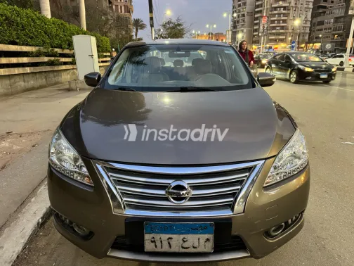 نيسان سنترا 2021 أبيض مستعملة للبيع - 6