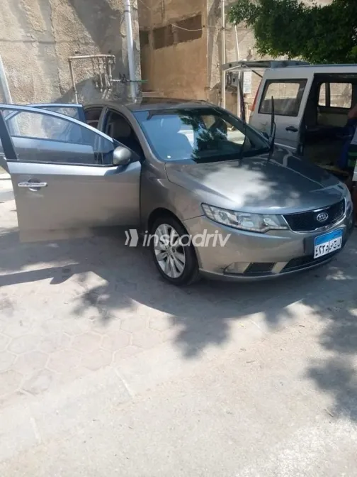 Kia Cerato 2010 White Used for Sale - 2