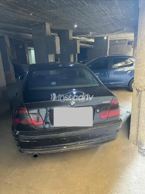بي ام دبليو 318 2002 أسود مستعملة للبيع - 7