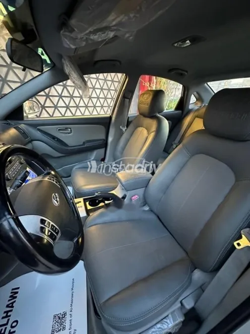 Hyundai Avante 2007 Silver Used for Sale - 6