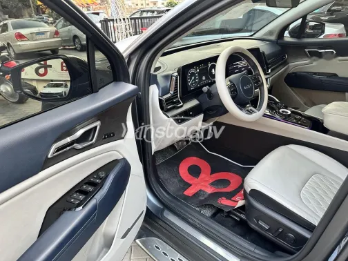 Kia Sportage 2023 Gray Used for Sale - 4