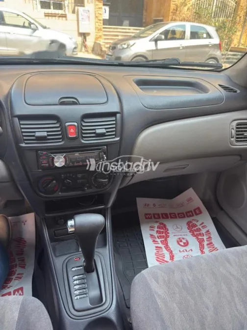 Nissan Sunny 2003 Petroleum Used for Sale - 4