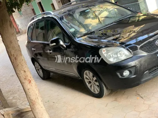 كيا كارينز 2012 أسود مستعملة للبيع - 5