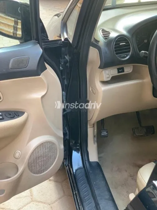 كيا كارينز 2012 أسود مستعملة للبيع - 10