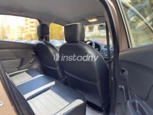 رينو لوجان 2020 بني مستعملة للبيع - 6