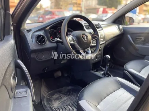 رينو لوجان 2020 بني مستعملة للبيع - 9