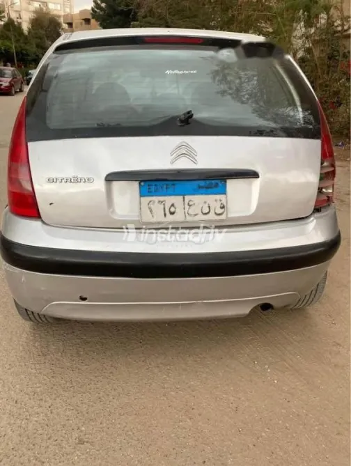 سيتروين C3 2003 فضي مستعملة للبيع - 2