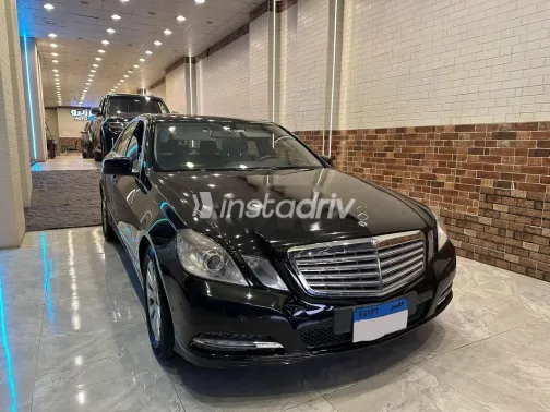Mercedes E 200 2013 Black Used for Sale - 6